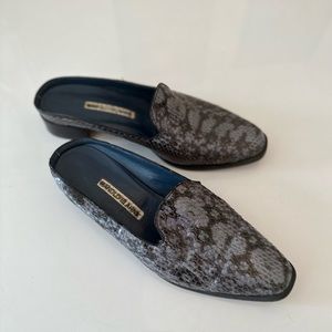 Manolo Blahnik Leather Mules 37